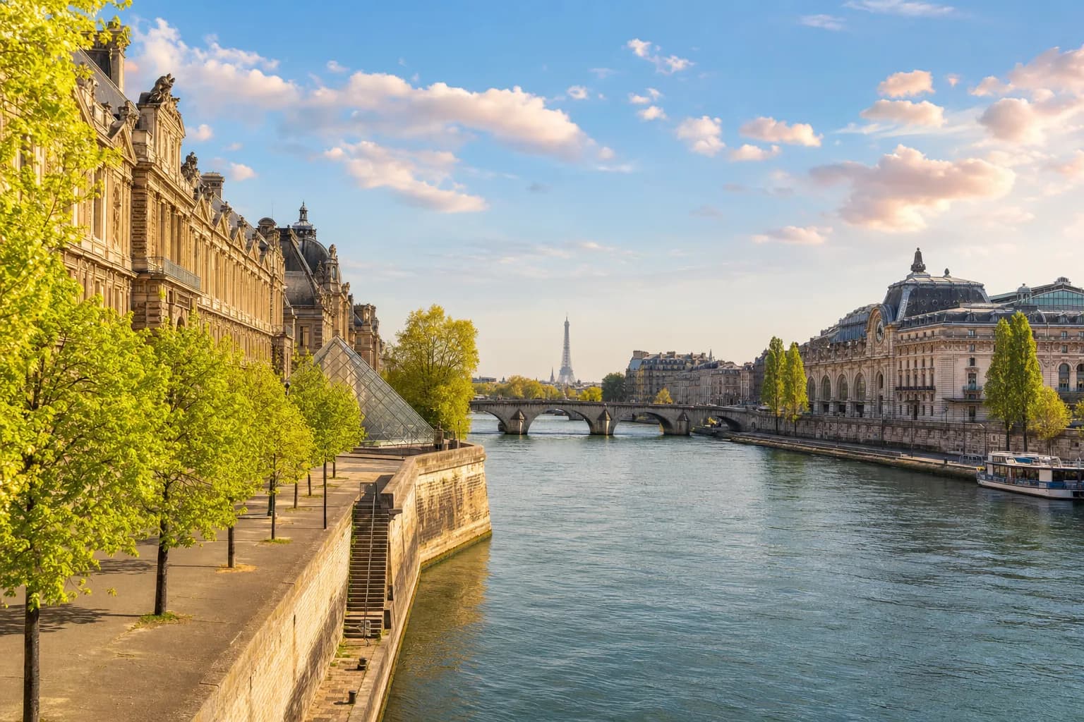Paris travel hero photograph
